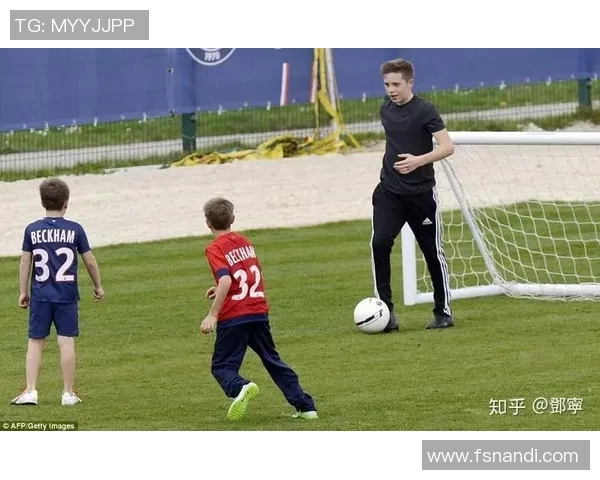 世界足球明星的孩子们如何在父母光环下追寻自己的梦想与人生道路